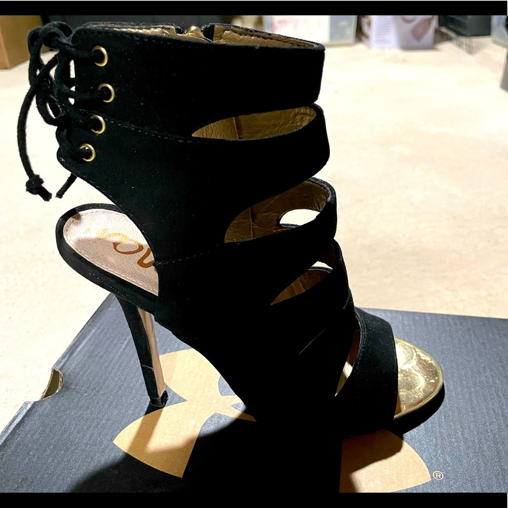 Size 4 Sam Edelman like new worn twice